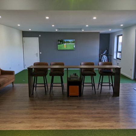 Golfers Dream Guest Suite With Onsite Golf Studio Available For Booking By Guests Strathkinness Exterior foto